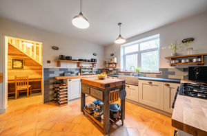 Photo 15- click for photo gallery